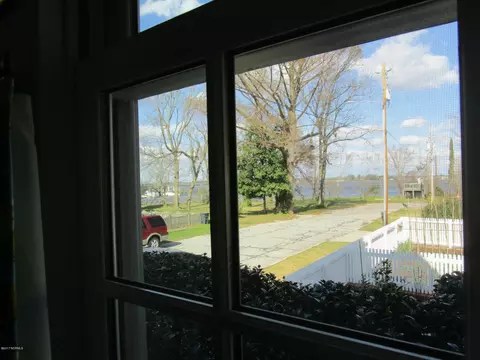 624 E Front St, New Bern, NC 28560 photo 18
