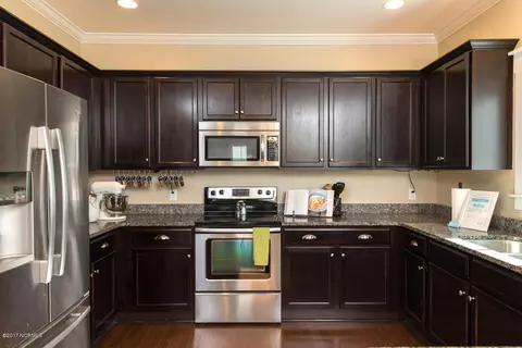 307 S Brig Dr, Hampstead, NC 28443 photo 8