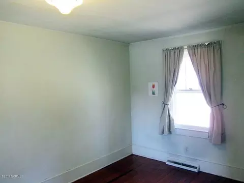 400 E 10th St, Washington, NC 27889 photo 8