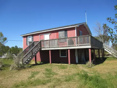 197 S Harbor Dr, Davis, NC 28524 photo 1