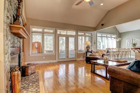 504 N Line Dr, Hampstead, NC 28443 photo 9