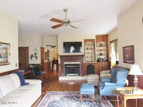 515 E 1st Ave, Chadbourn, NC 28431 photo 4