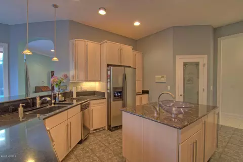 319 Whitebridge Rd, Hampstead, NC 28443 photo 11