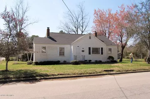 711 E 7th St, Washington, NC 27889 photo 1