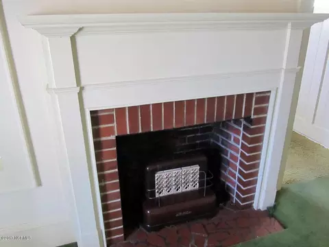 711 E 7th St, Washington, NC 27889 photo 4