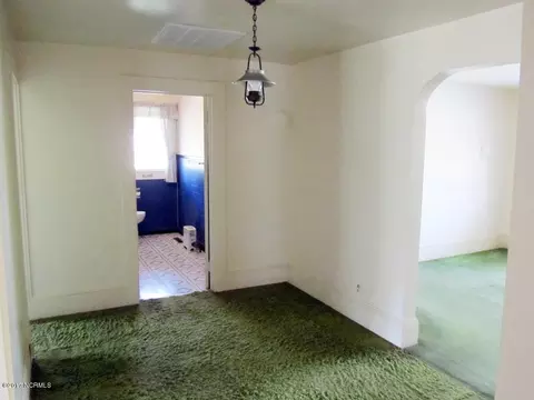 711 E 7th St, Washington, NC 27889 photo 8