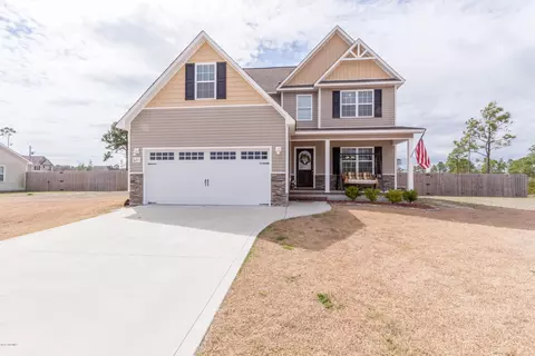 621 Parsley Dr, Hubert, NC 28539 photo 1