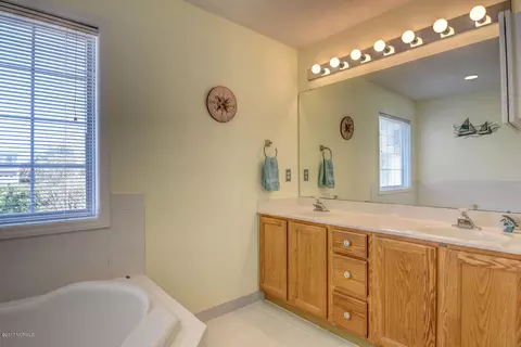 774 Sloop Pointe Ln, Kure Beach, NC 28449 photo 18