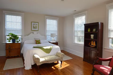 607 Pollock St, New Bern, NC 28562 photo 32