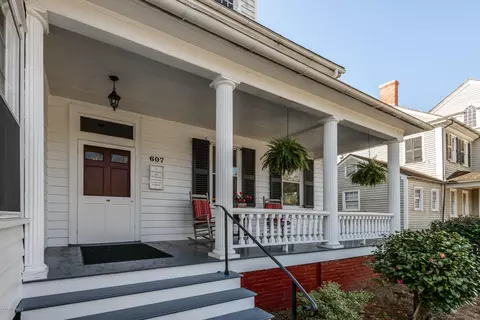 607 Pollock St, New Bern, NC 28562 photo 4