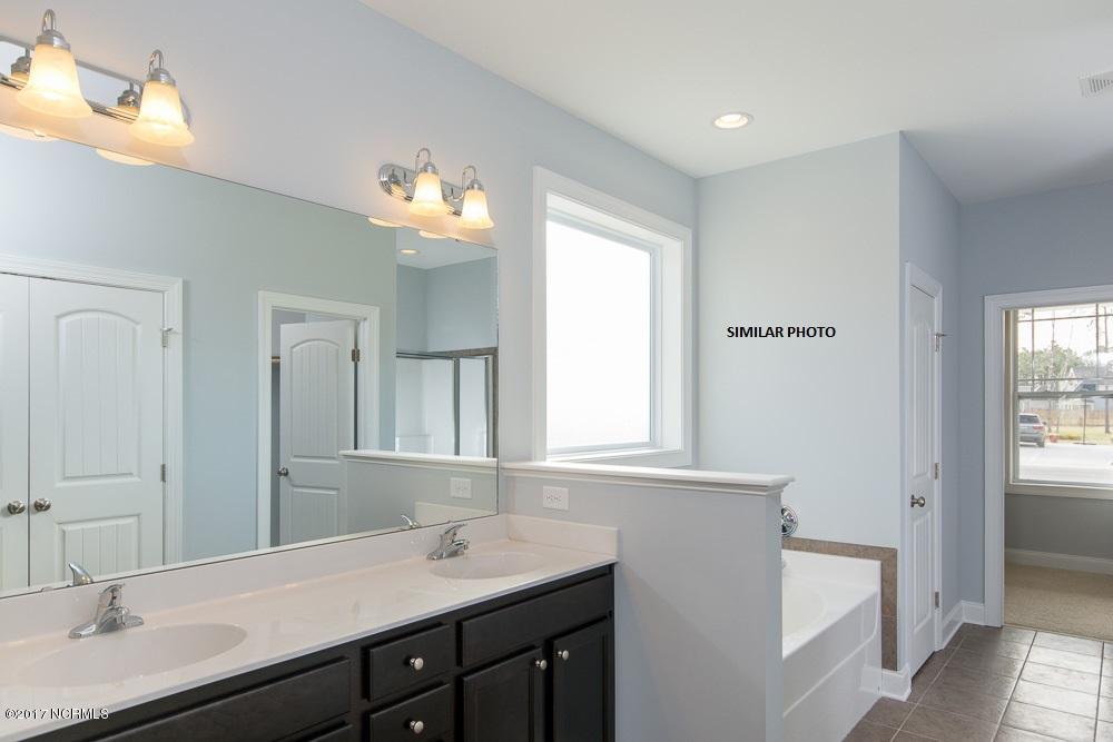 47 Bounty Ct, Hampstead, NC 28443 photo 17