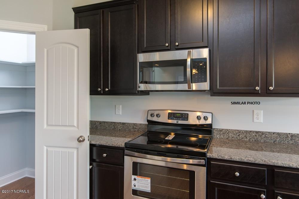 47 Bounty Ct, Hampstead, NC 28443 photo 12