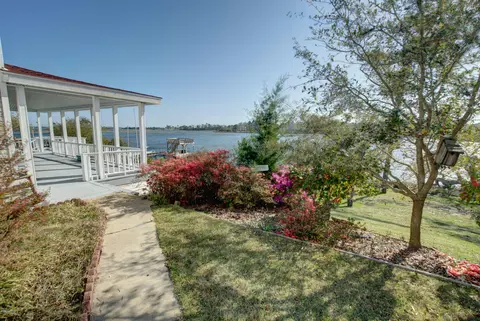 422 Batson Rd, Hampstead, NC 28443 photo 14