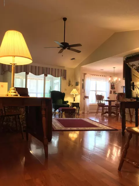 109 Fair Oaks Rd, Chocowinity, NC 27817 photo 9