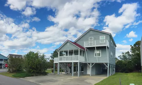 401 39th St, Sunset Beach, NC 28468 photo 1