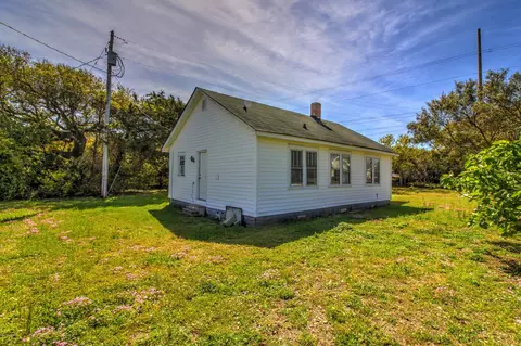 1036 Salter Path Rd, Salter Path, NC 28575 photo 3