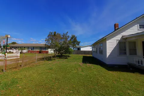 1036 Salter Path Rd, Salter Path, NC 28575 photo 5