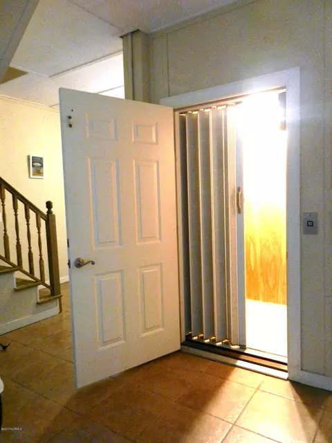 330 E Second St, Ocean Isle Beach, NC 28469 photo 11