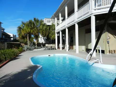 330 E Second St, Ocean Isle Beach, NC 28469 photo 9