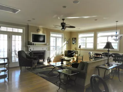 330 E Second St, Ocean Isle Beach, NC 28469 photo 19