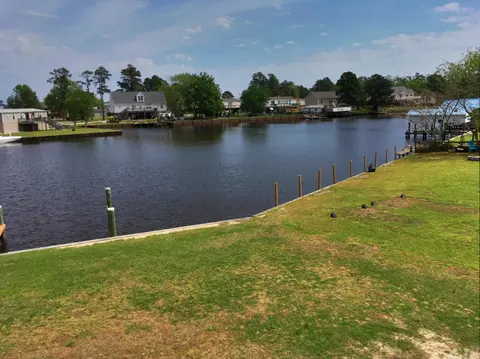 2949 Whichards Beach Rd, Chocowinity, NC 27817 photo 9