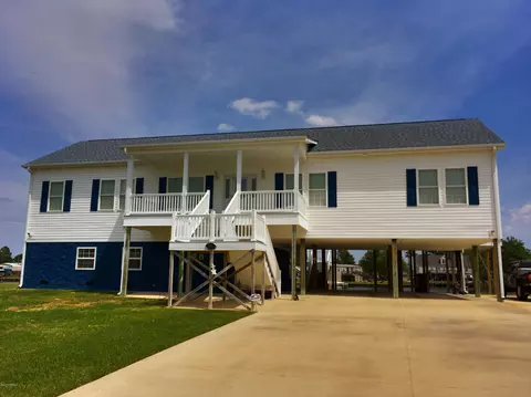 2949 Whichards Beach Rd, Chocowinity, NC 27817 photo 2