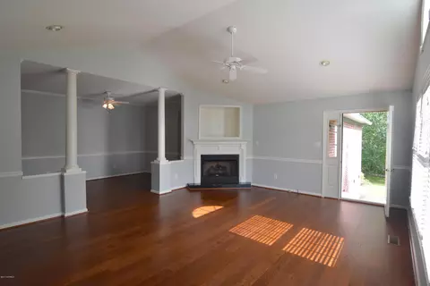 111 Boleyn Loop, New Bern, NC 28562 photo 2