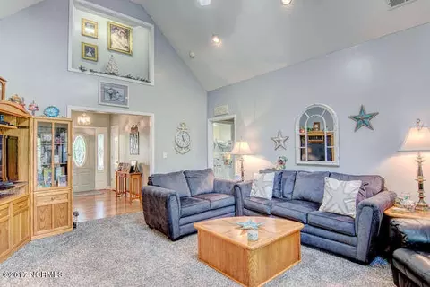 237 Doral Dr, Hampstead, NC 28443 photo 9