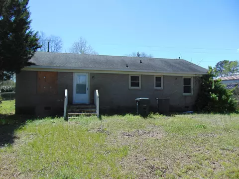 265 Contentnea Dr, Grifton, NC 28530 photo 2