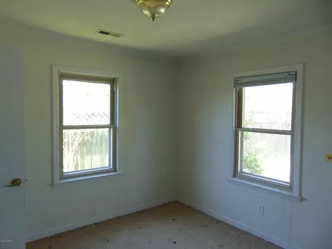 265 Contentnea Dr, Grifton, NC 28530 photo 9