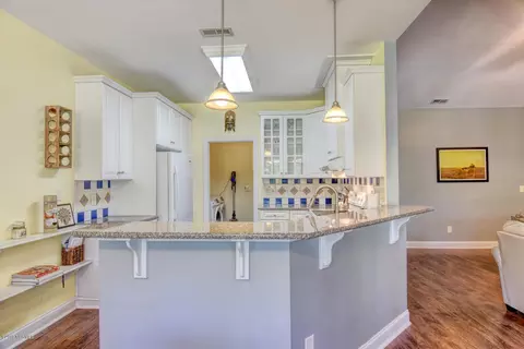 111 Long Leaf Dr, Hampstead, NC 28443 photo 7