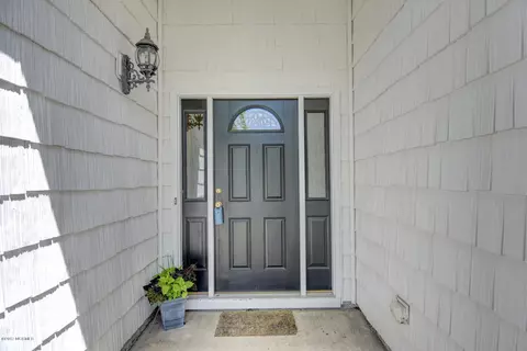 111 Long Leaf Dr, Hampstead, NC 28443 photo 3