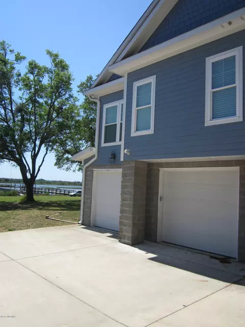 218 Shoreline Dr E, Sunset Beach, NC 28468 photo 5