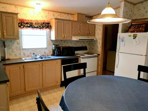 502 Creek Dr, Hampstead, NC 28443 photo 11