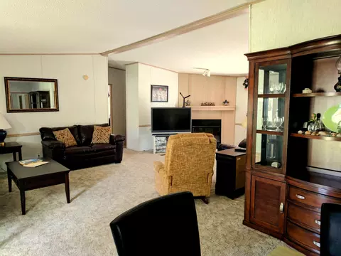 502 Creek Dr, Hampstead, NC 28443 photo 5