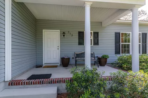 313 Masters Ln, Hampstead, NC 28443 photo 4