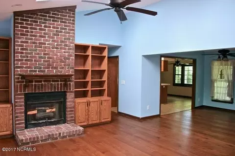 230 Shearwater Dr, Hampstead, NC 28443 photo 6