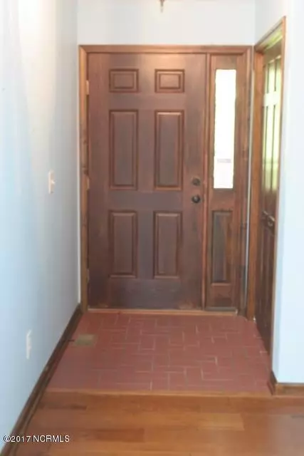 230 Shearwater Dr, Hampstead, NC 28443 photo 3