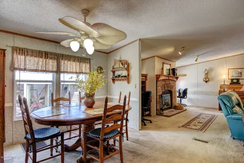 625 Bishop Ct, Hampstead, NC 28443 photo 7