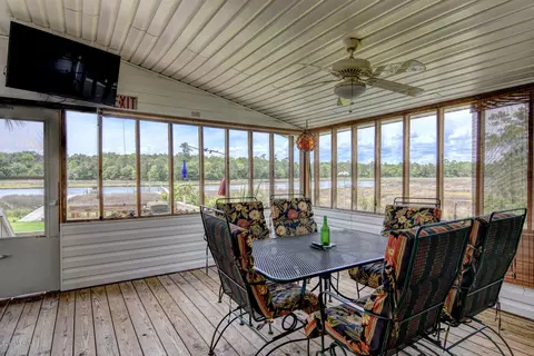 625 Bishop Ct, Hampstead, NC 28443 photo 17