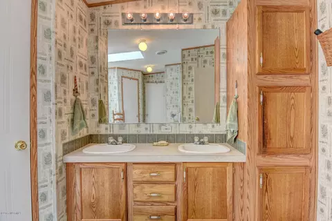 625 Bishop Ct, Hampstead, NC 28443 photo 15