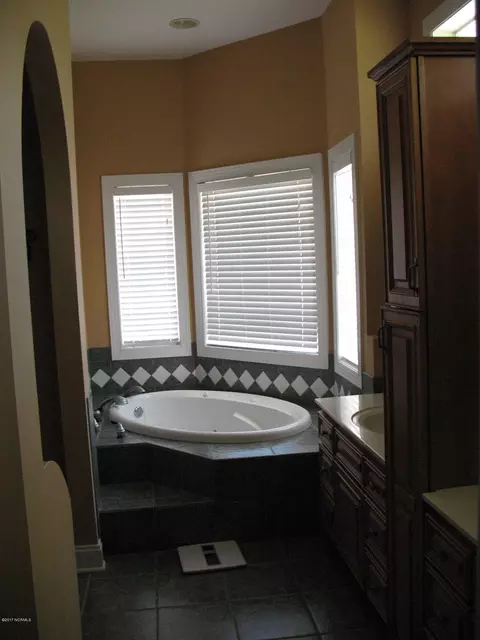 105 Bunker Ct, Hampstead, NC 28443 photo 26