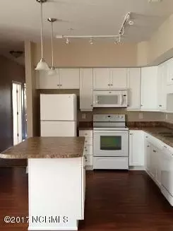 200 Lighthouse Ln #B2, Swansboro, NC 28584 photo 3