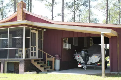 121 Garrett Ave, Bath, NC 27808 photo 3