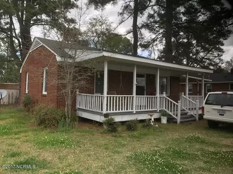 207 E Pitt St, Macclesfield, NC 27852 photo 1