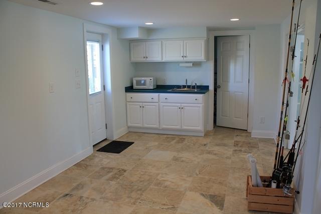 205 E Terminal Blvd, Atlantic Beach, NC 28512 photo 38