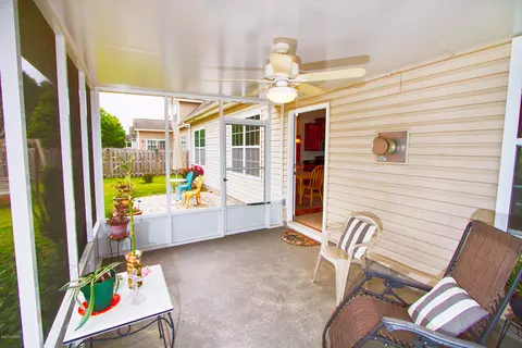 108 E Stockton Pl, Hampstead, NC 28443 photo 6
