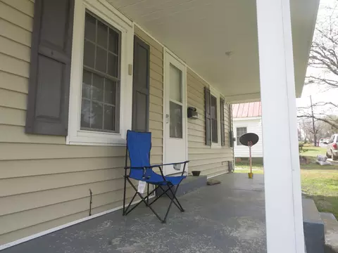 204 E Pine St, Williamston, NC 27892 photo 7