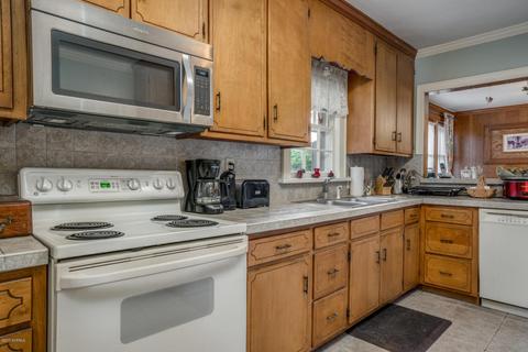 218 E Nash St, Spring Hope, NC 27882 photo 19