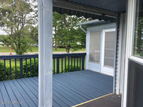 601 Harpoon Ct, Hampstead, NC 28443 photo 2